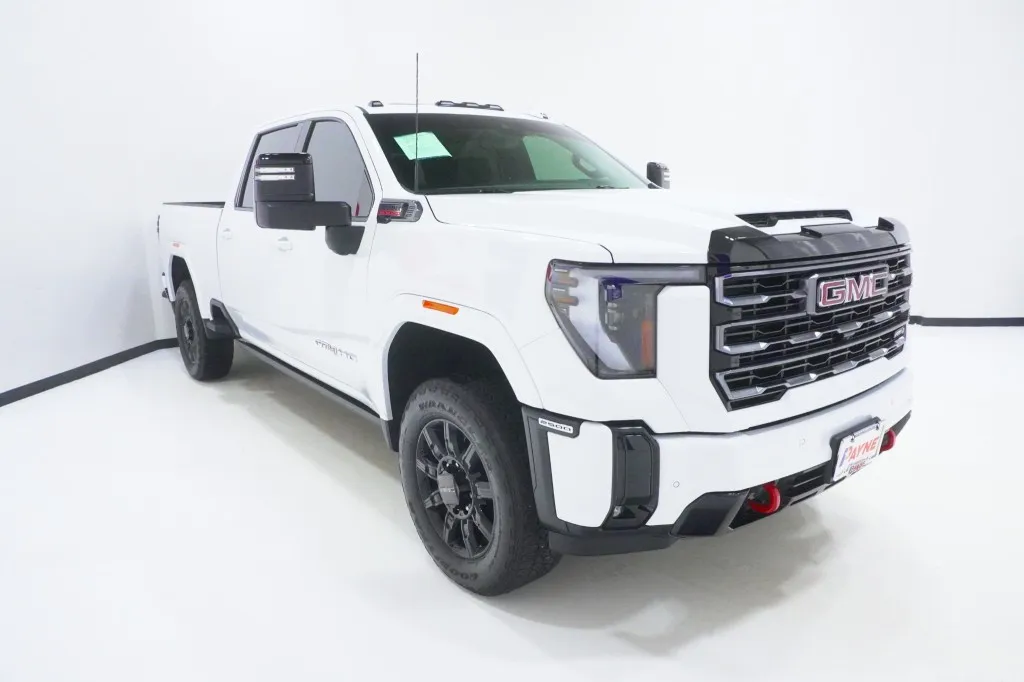 2025 GMC Sierra 2500HD AT4