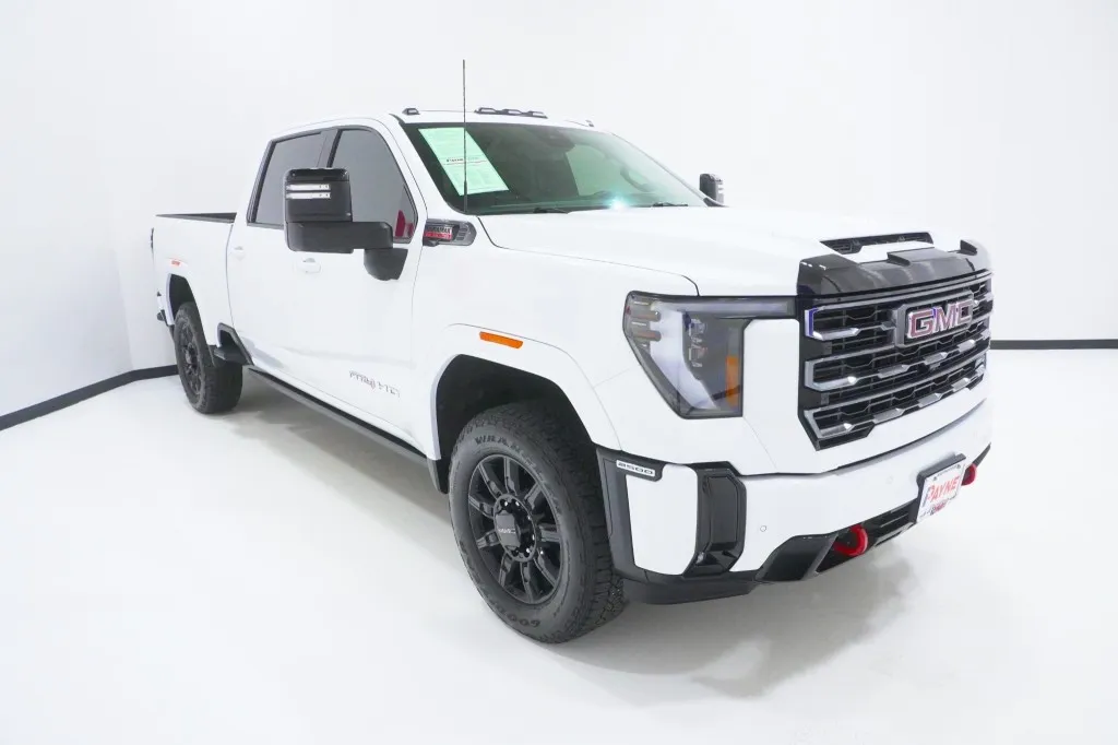 2025 GMC Sierra 2500HD AT4