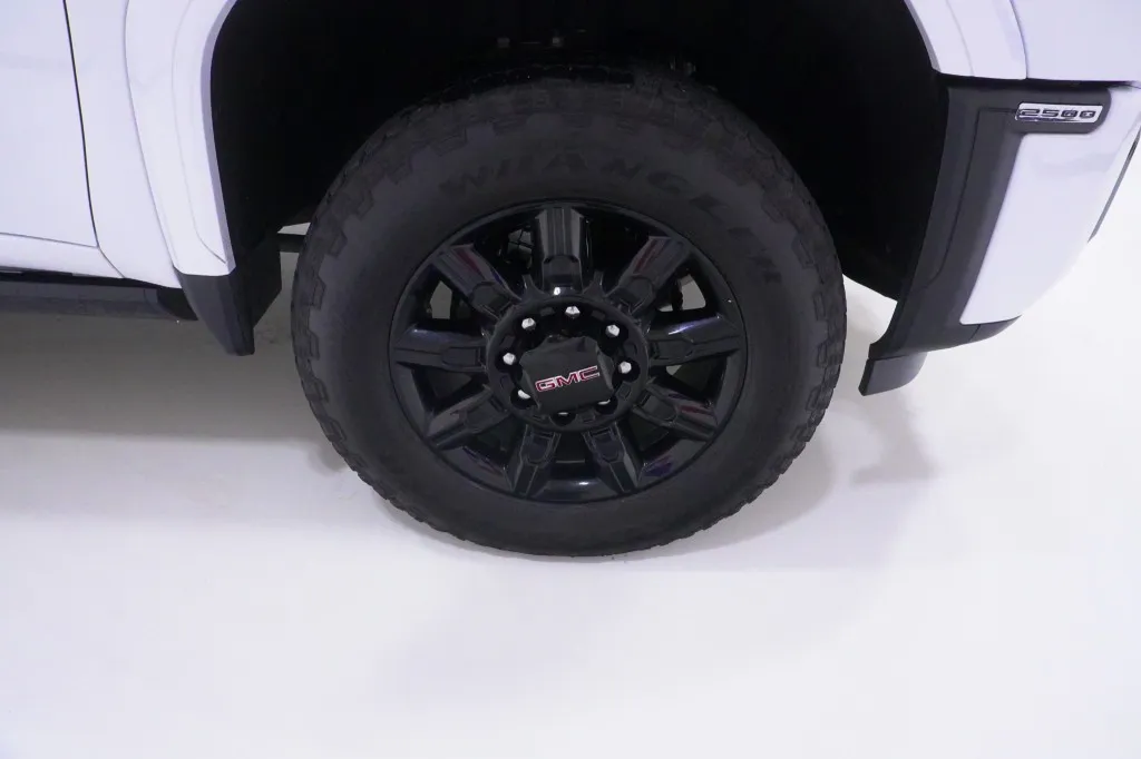 2025 GMC Sierra 2500HD AT4