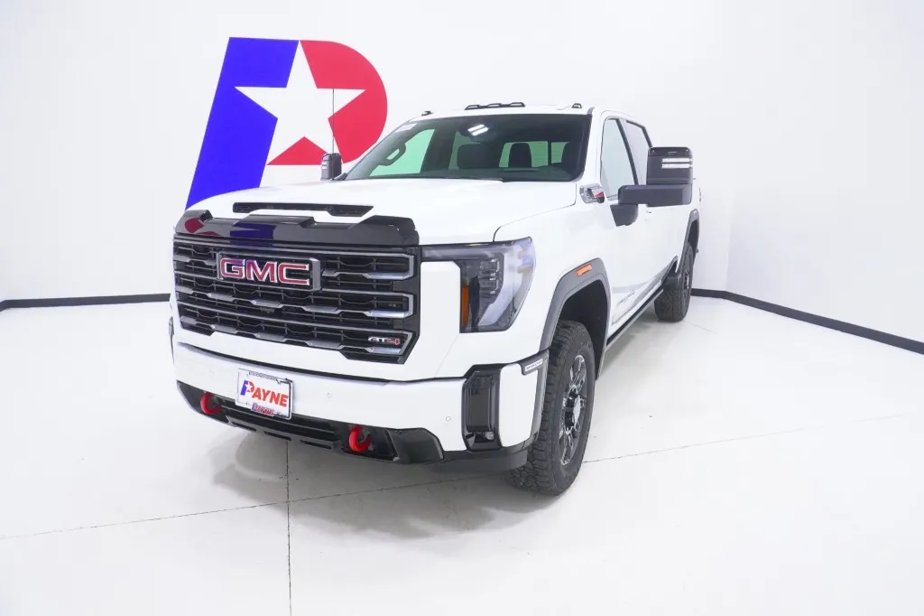 2025 GMC Sierra 2500HD AT4