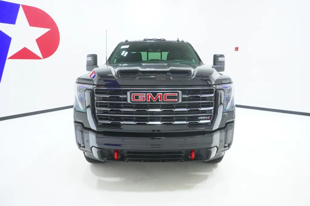 2026 GMC Sierra 2500HD AT4