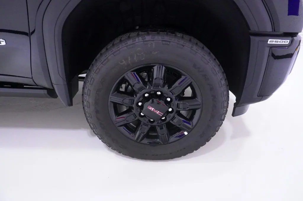 2026 GMC Sierra 2500HD AT4