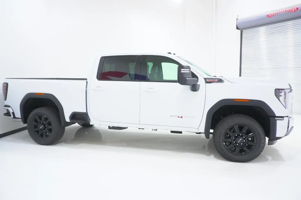 2026 GMC Sierra 2500HD AT4