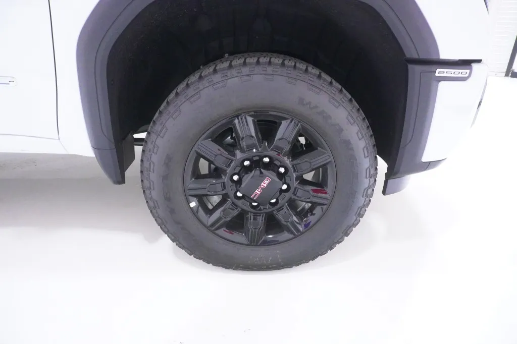 2026 GMC Sierra 2500HD AT4