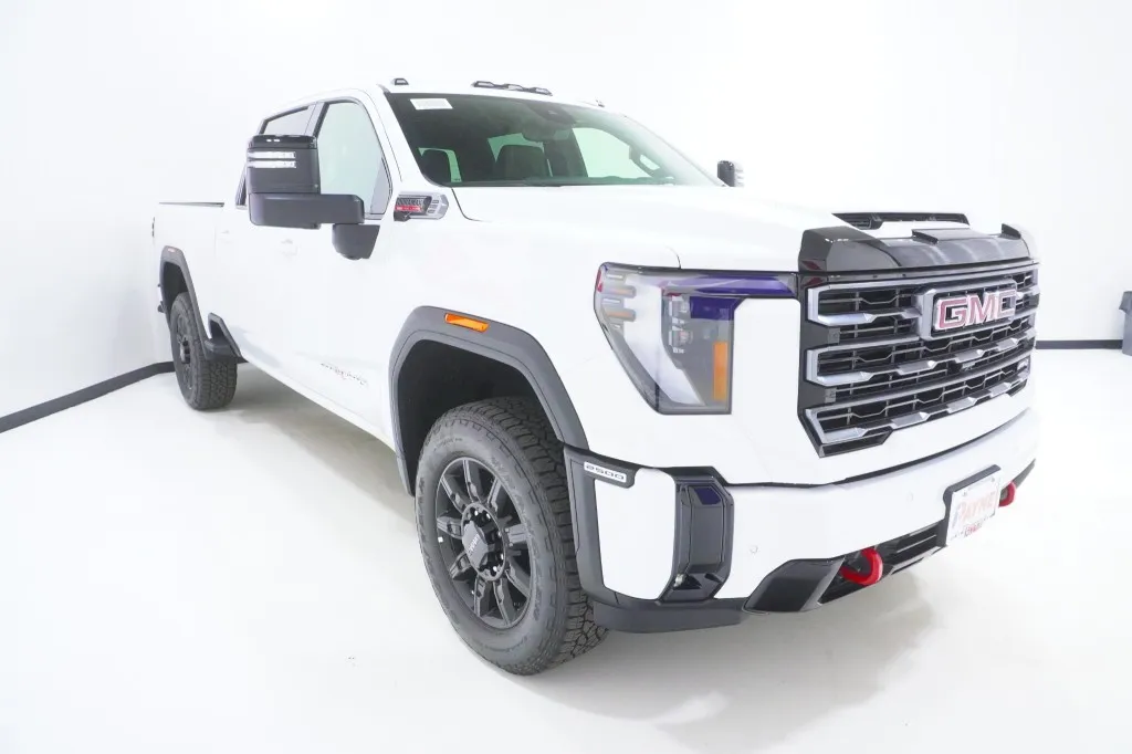 2026 GMC Sierra 2500HD AT4