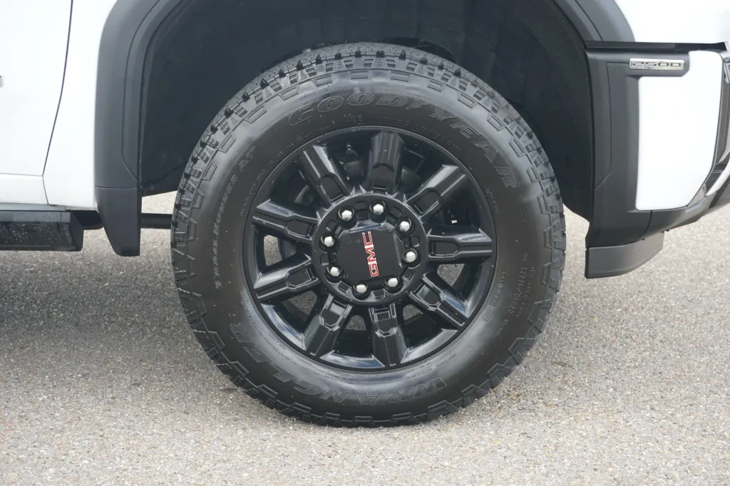 2025 GMC Sierra 2500HD AT4
