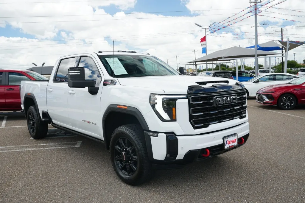 2025 GMC Sierra 2500HD AT4