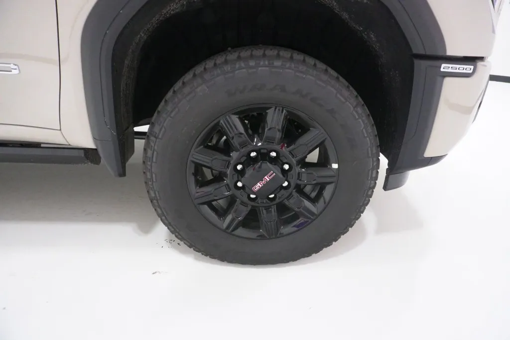 2026 GMC Sierra 2500HD AT4