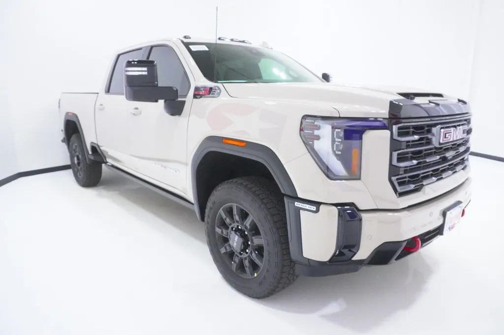 2026 GMC Sierra 2500HD AT4