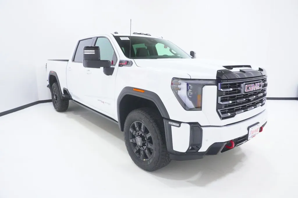 2026 GMC Sierra 2500HD AT4