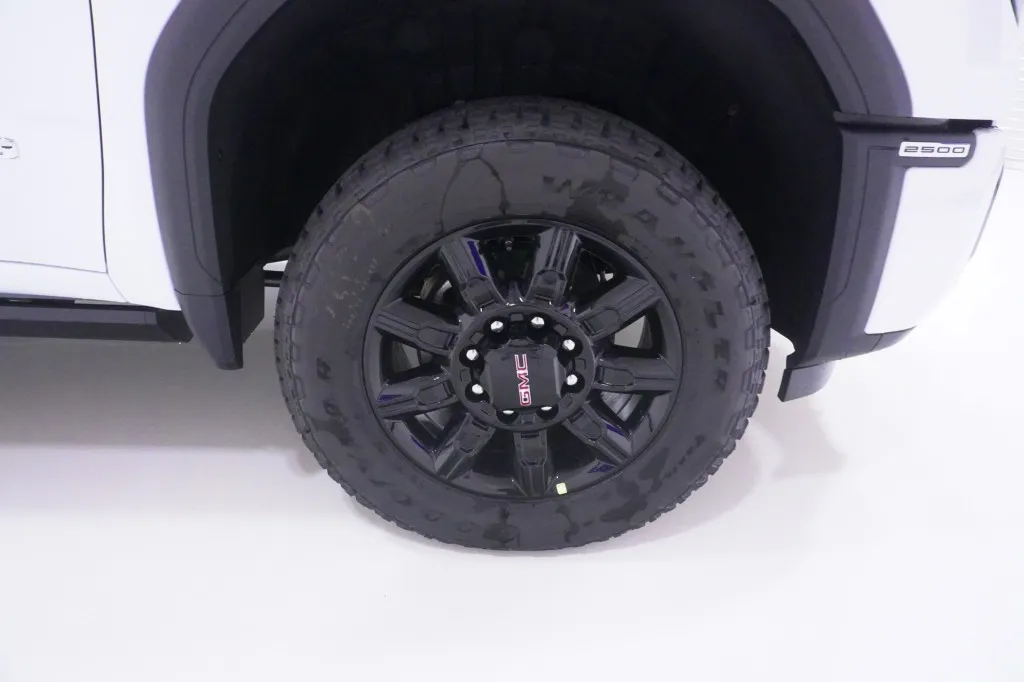 2026 GMC Sierra 2500HD AT4