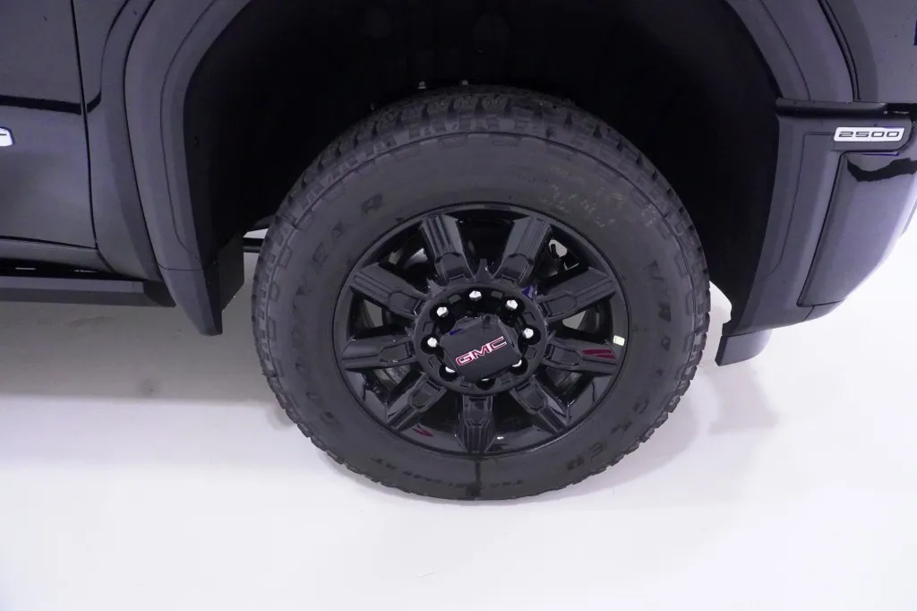 2026 GMC Sierra 2500HD AT4