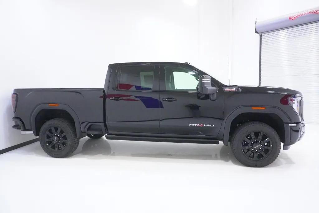 2026 GMC Sierra 2500HD AT4