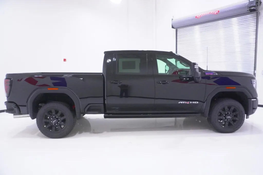 2026 GMC Sierra 2500HD AT4