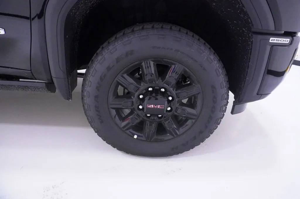 2026 GMC Sierra 2500HD AT4