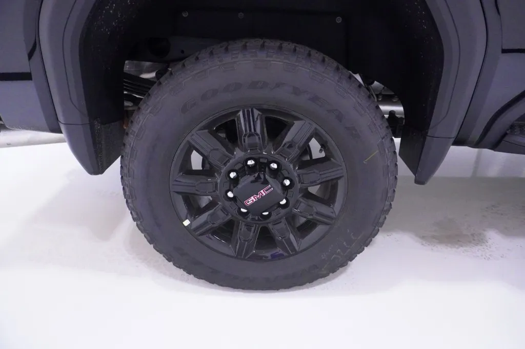 2026 GMC Sierra 2500HD AT4