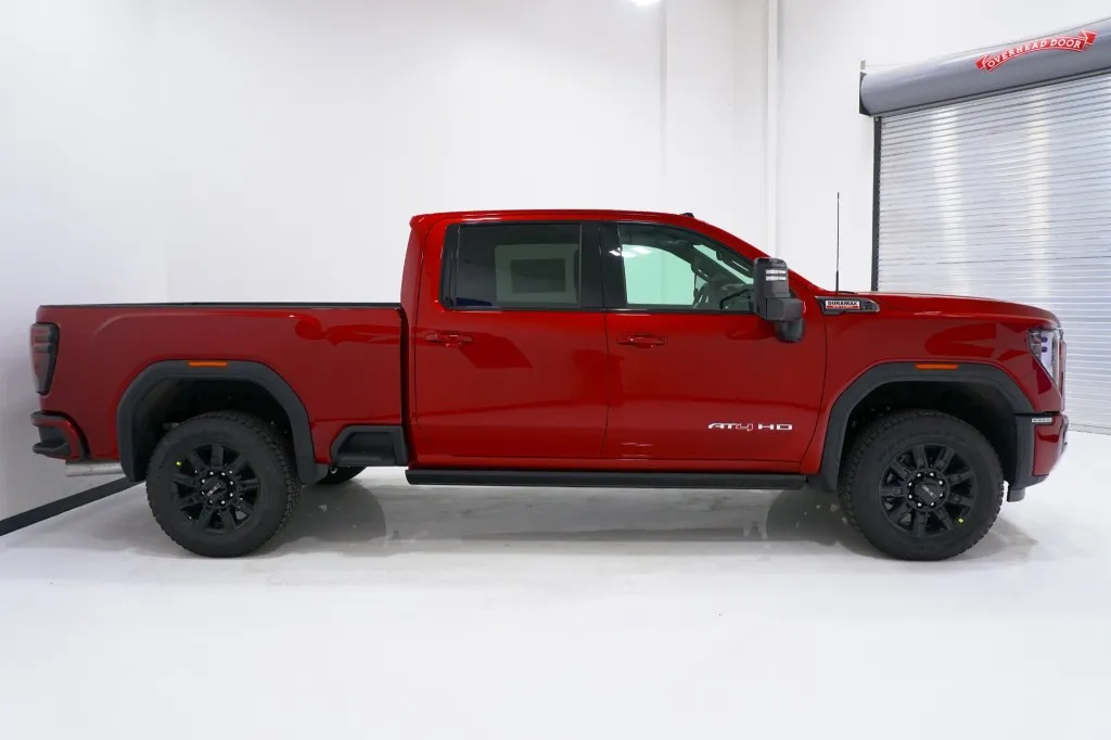 2026 GMC Sierra 2500HD AT4
