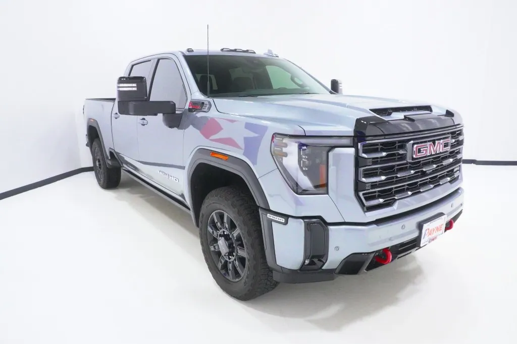 2025 GMC Sierra 2500HD AT4