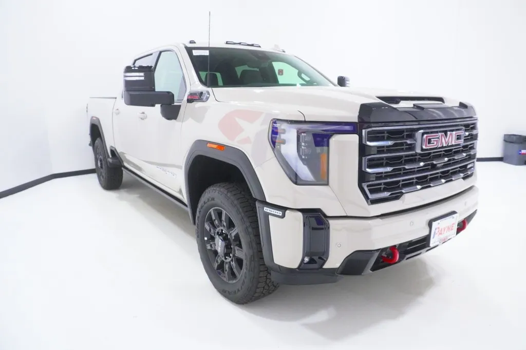 2026 GMC Sierra 2500HD AT4