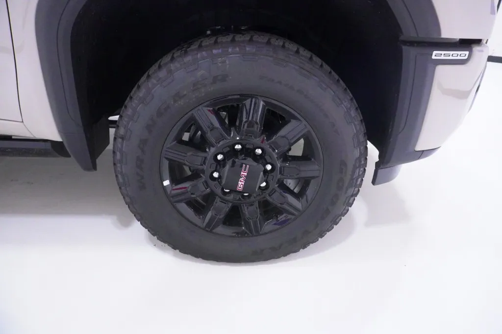 2026 GMC Sierra 2500HD AT4