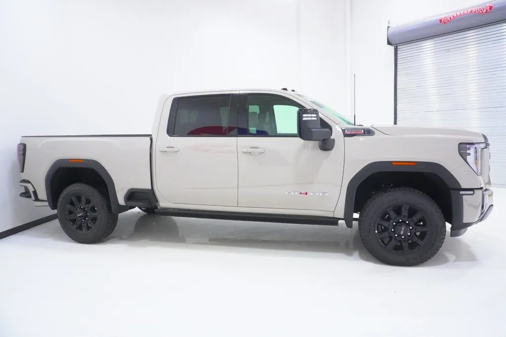 2026 GMC Sierra 2500HD AT4