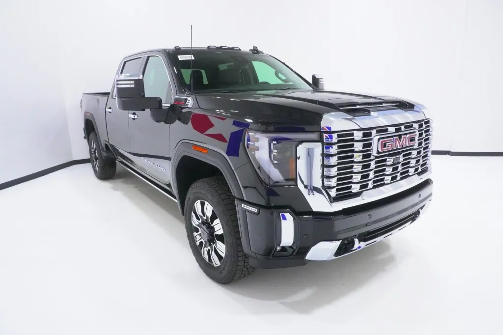 2026 GMC Sierra 2500HD Denali