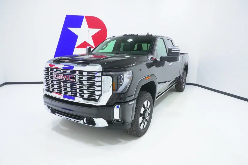 2026 GMC Sierra 2500HD Denali
