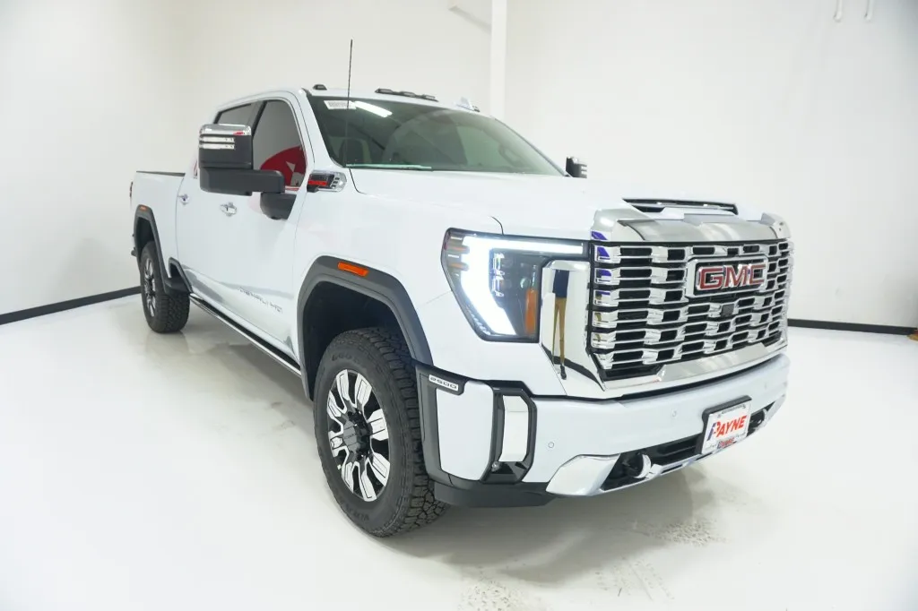 2026 GMC Sierra 2500HD Denali