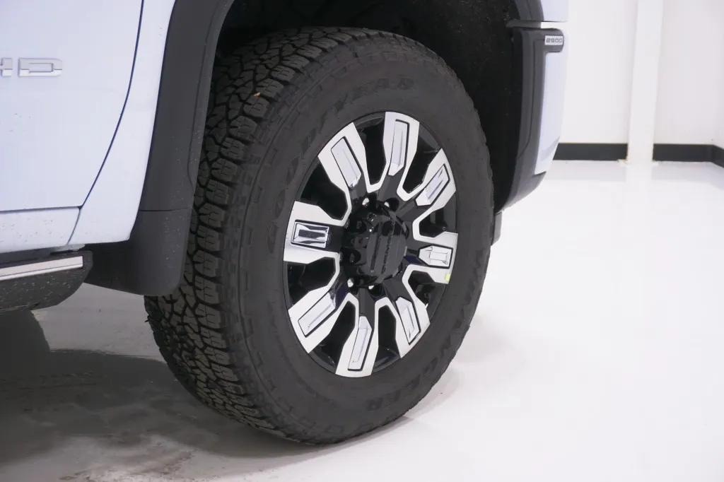 2026 GMC Sierra 2500HD Denali