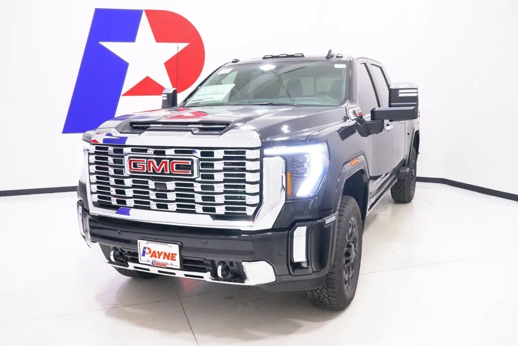 2025 GMC Sierra 2500HD Denali