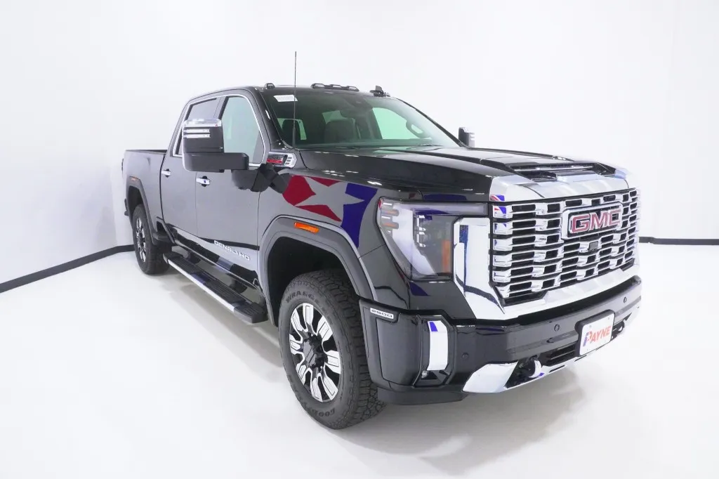 2026 GMC Sierra 2500HD Denali