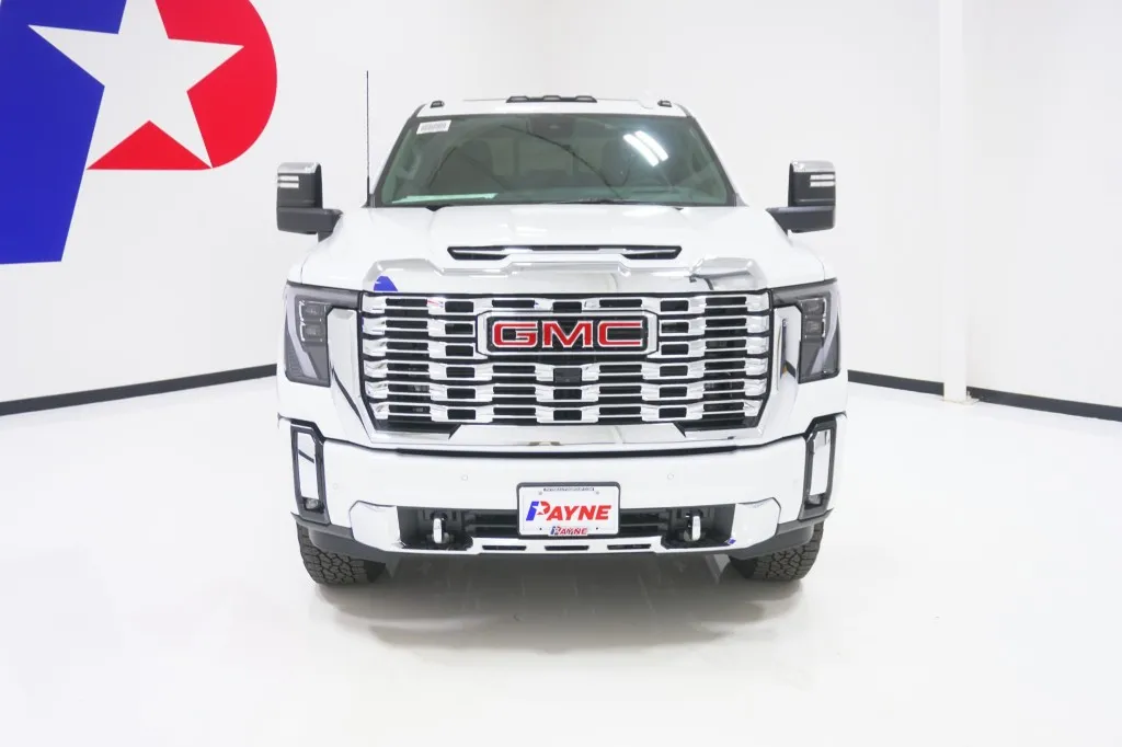 2026 GMC Sierra 2500HD Denali