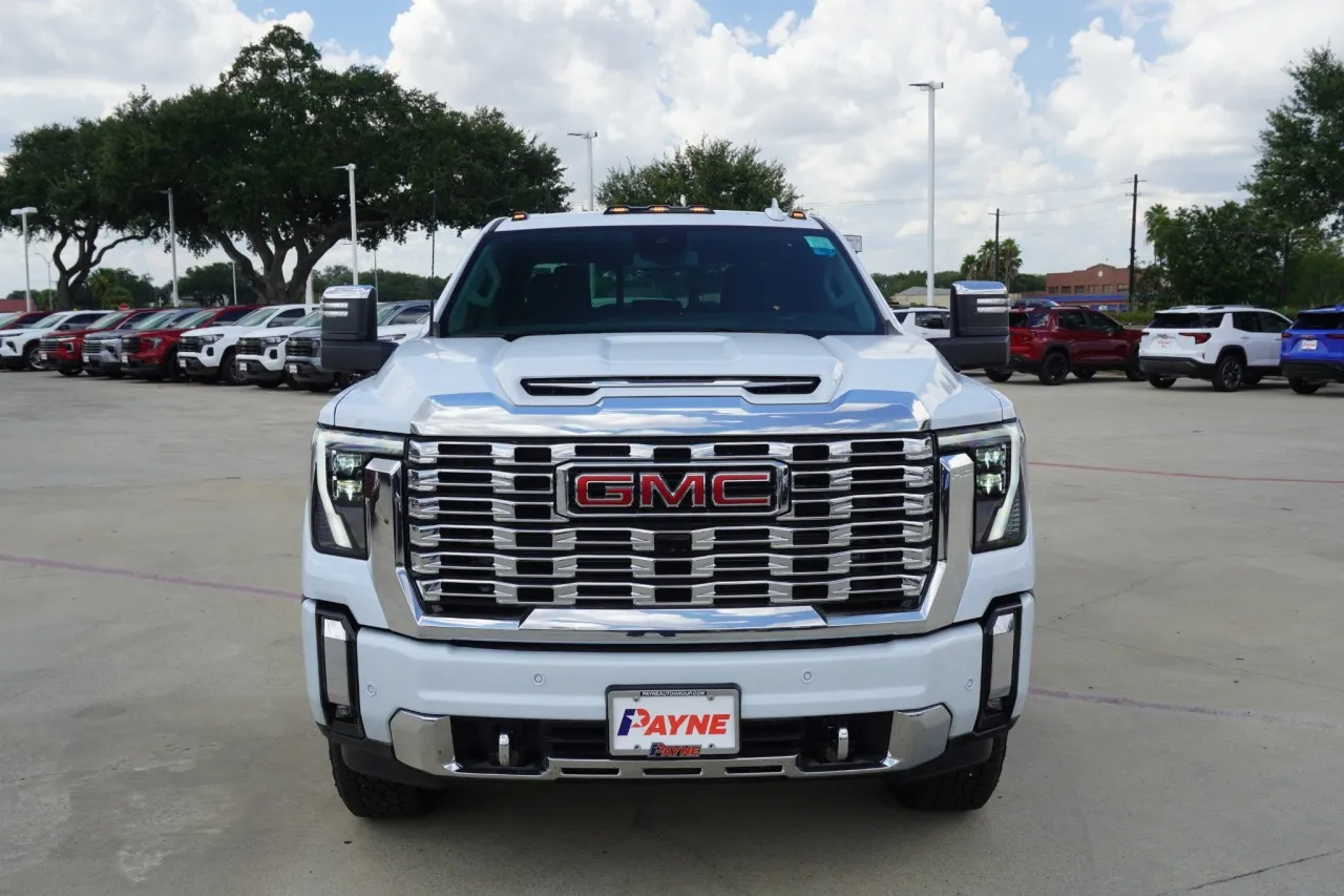 2026 GMC Sierra 2500HD Denali