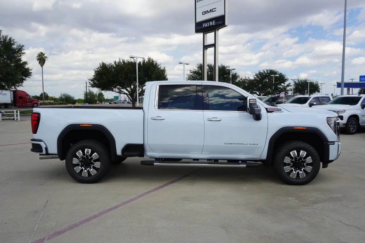 2026 GMC Sierra 2500HD Denali