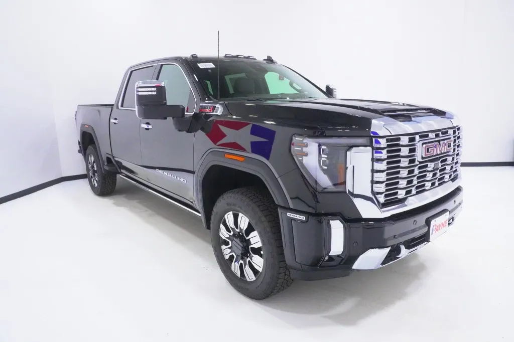2026 GMC Sierra 2500HD Denali