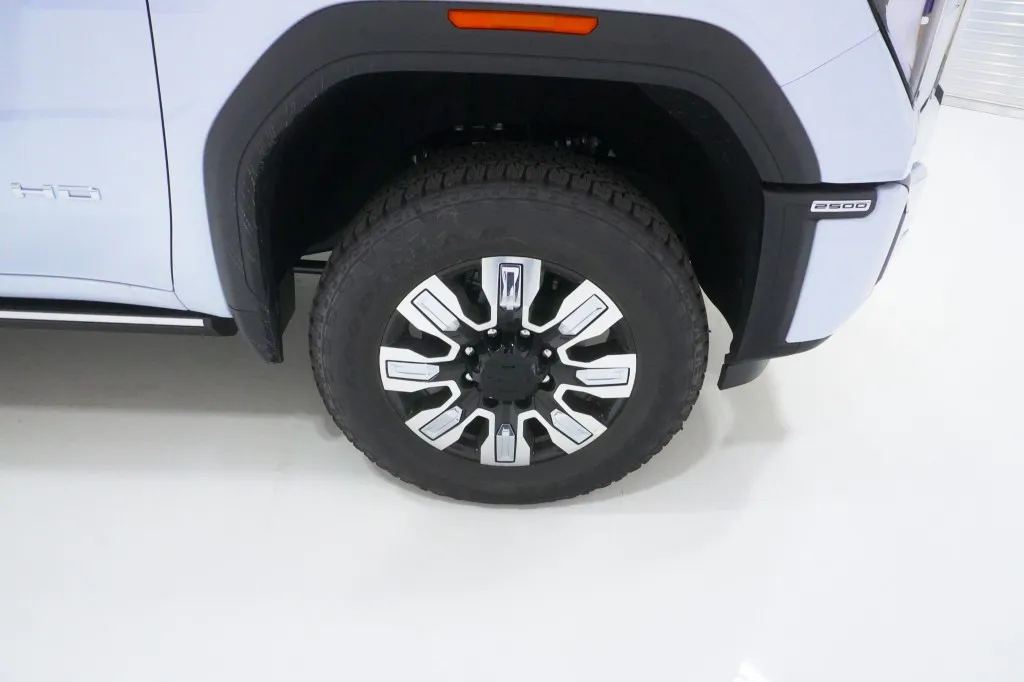 2026 GMC Sierra 2500HD Denali