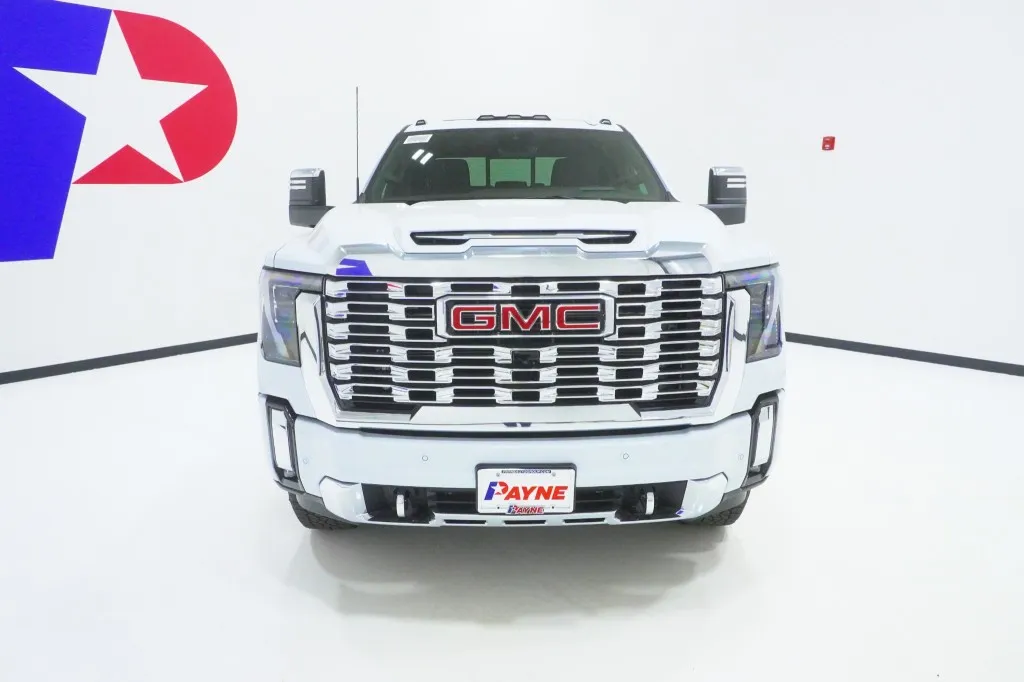 2026 GMC Sierra 2500HD Denali