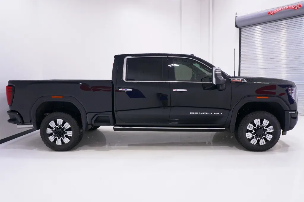 2026 GMC Sierra 2500HD Denali