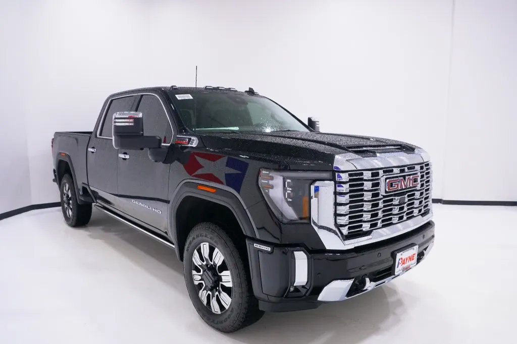 2026 GMC Sierra 2500HD Denali