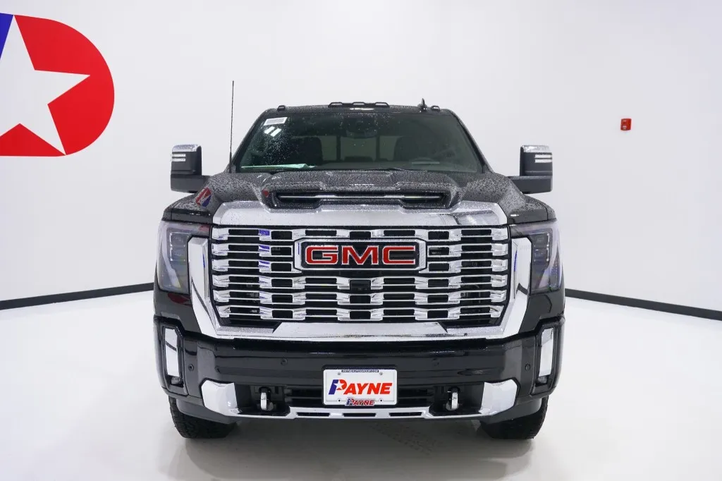 2026 GMC Sierra 2500HD Denali