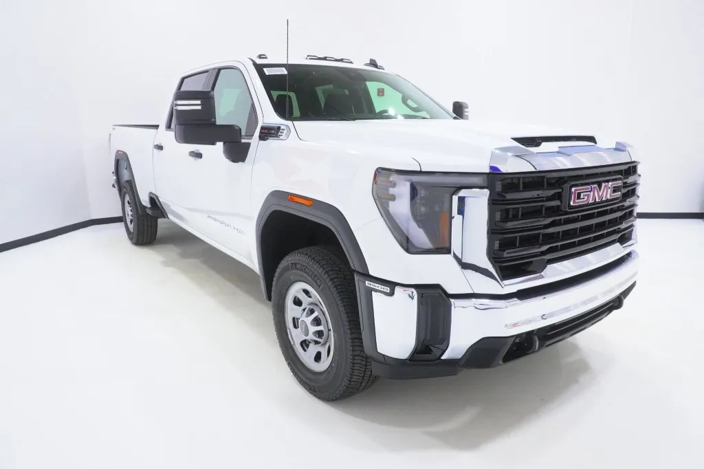 2026 GMC Sierra 3500HD Pro