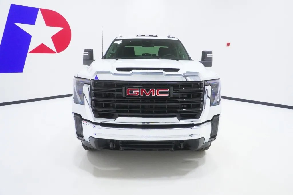 2026 GMC Sierra 3500HD Pro