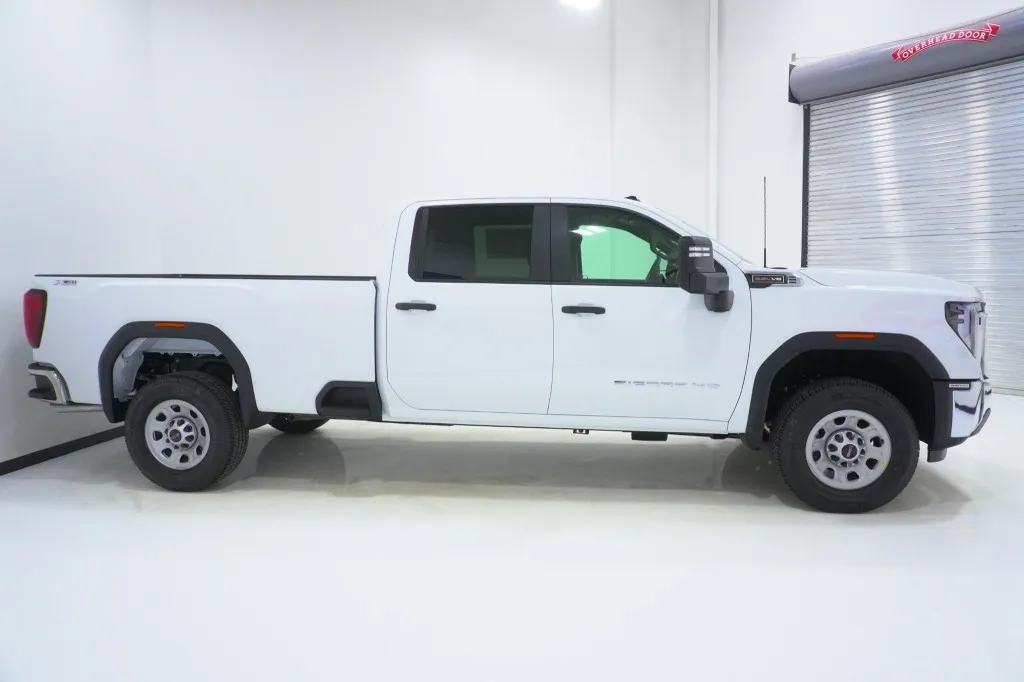 2026 GMC Sierra 3500HD Pro