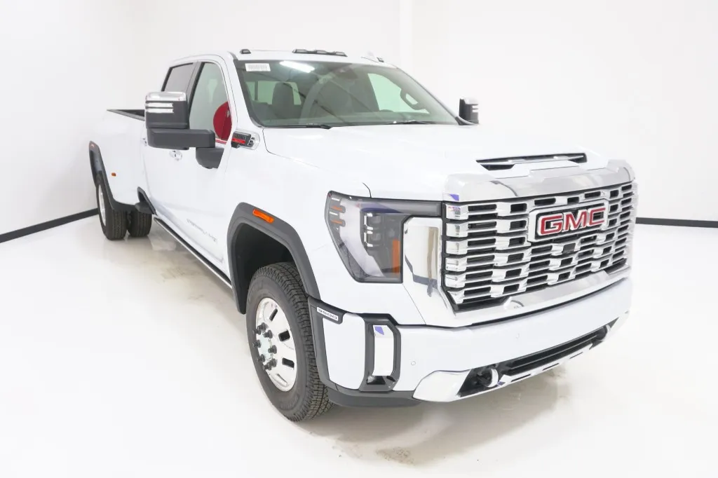 2026 GMC Sierra 3500HD Denali