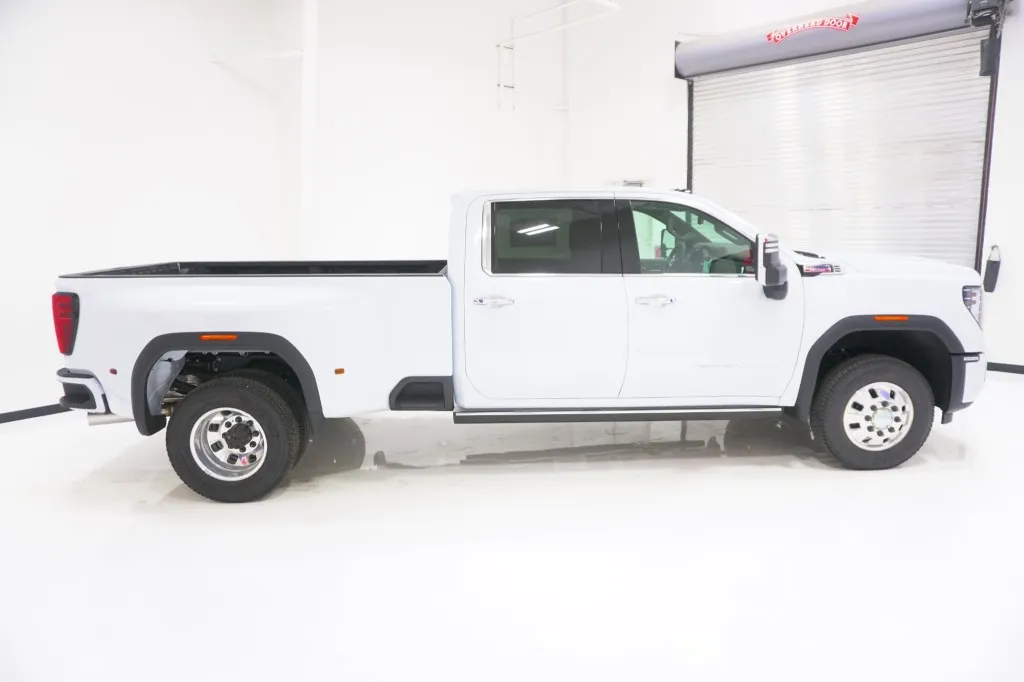 2026 GMC Sierra 3500HD Denali