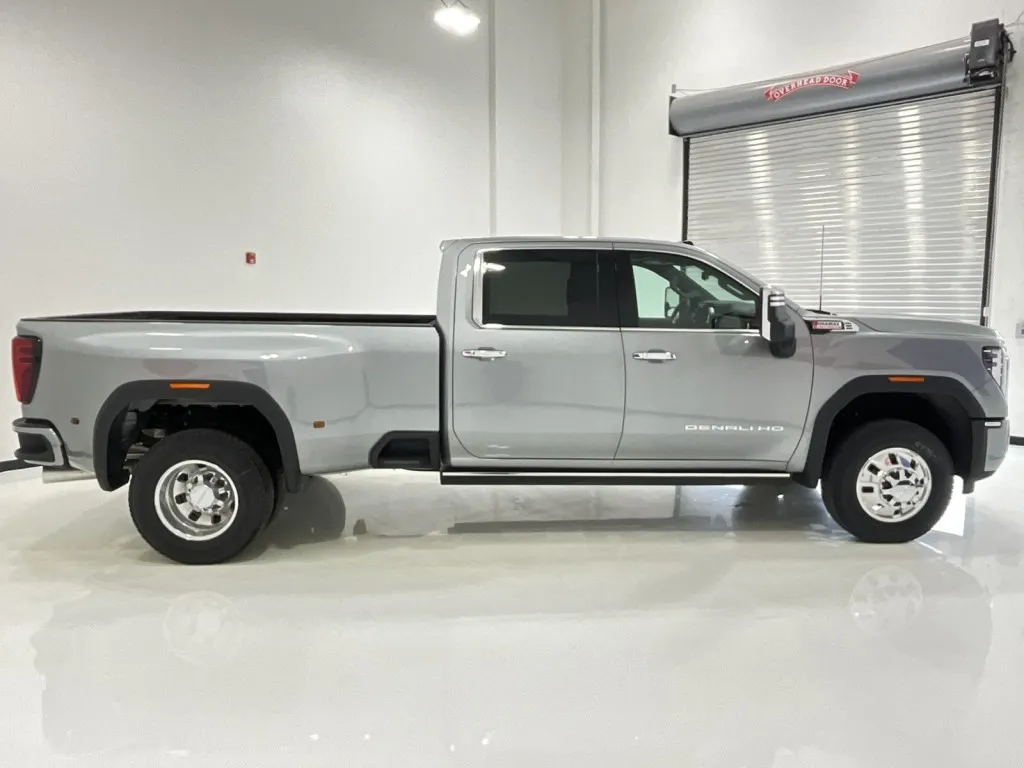 2026 GMC Sierra 3500HD Denali