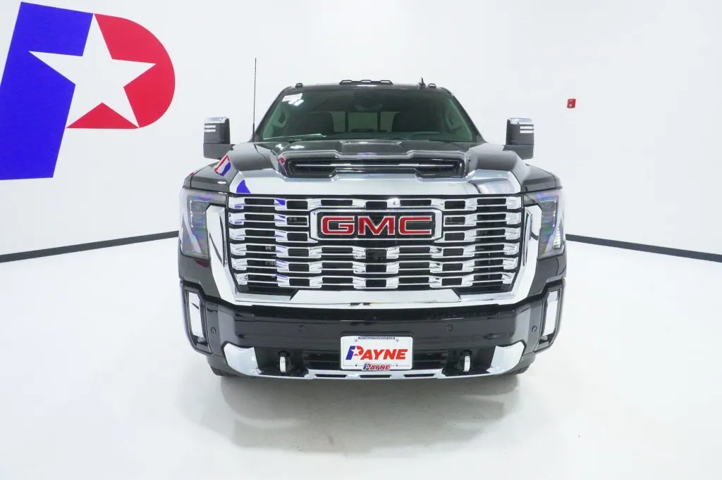 2026 GMC Sierra 3500HD Denali