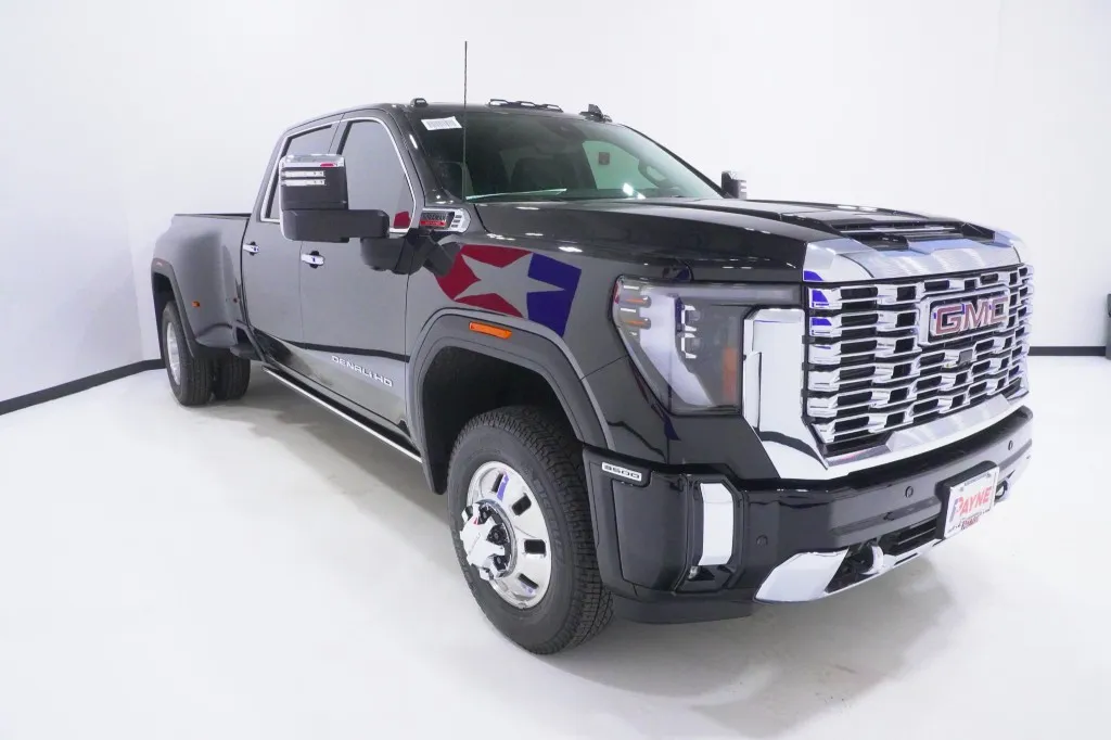 2026 GMC Sierra 3500HD Denali