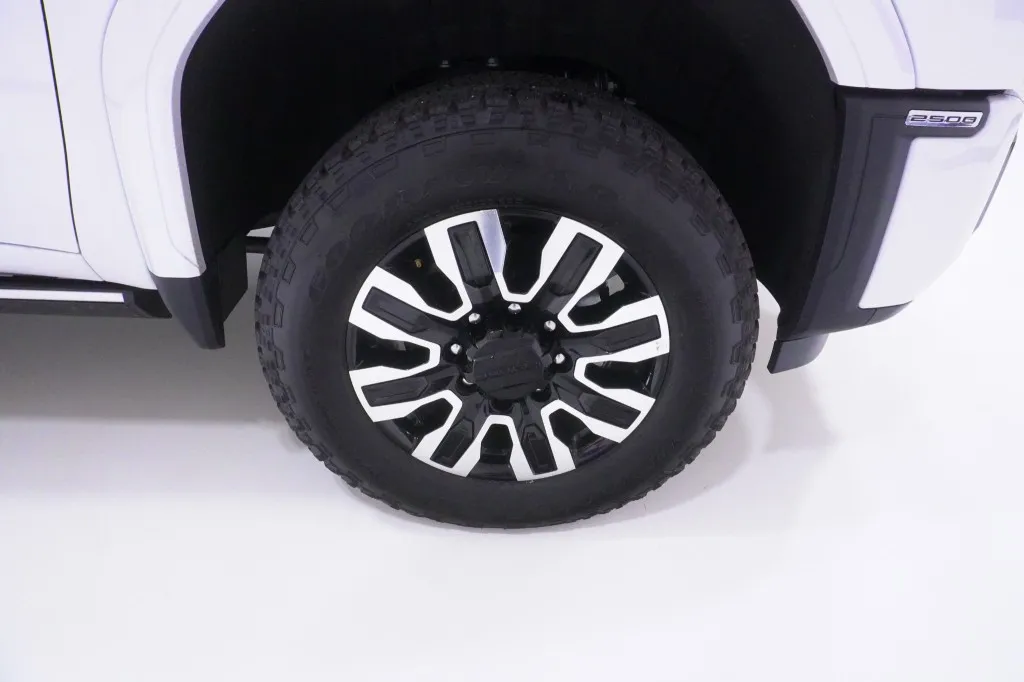 2025 GMC Sierra 2500HD Denali Ultimate