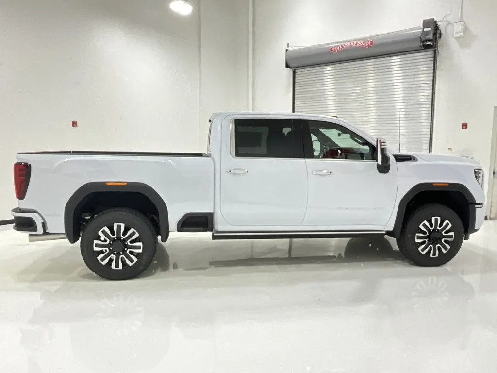 2026 GMC Sierra 2500HD Denali Ultimate